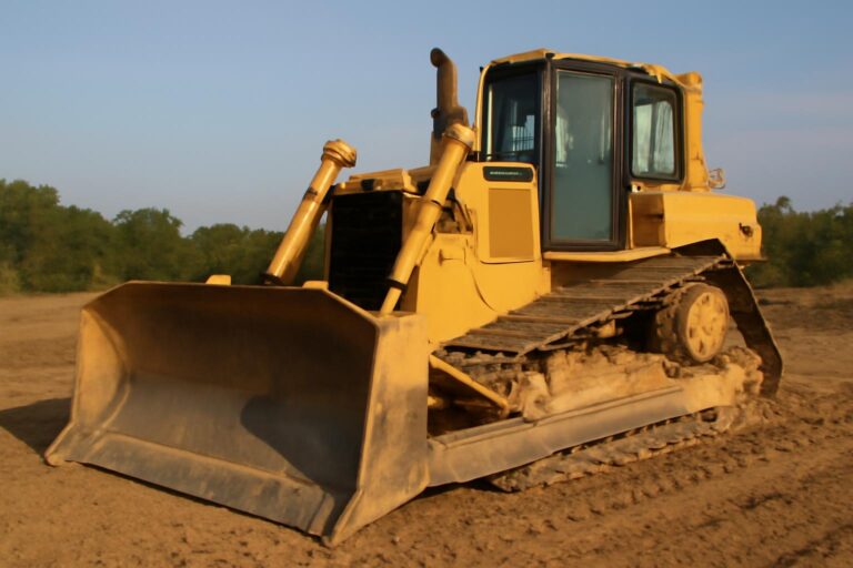 Бульдозер Caterpillar D6: обзор и характеристики